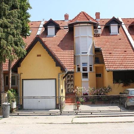 Abigel Vendeghaz Otel Harkány Dış mekan fotoğraf